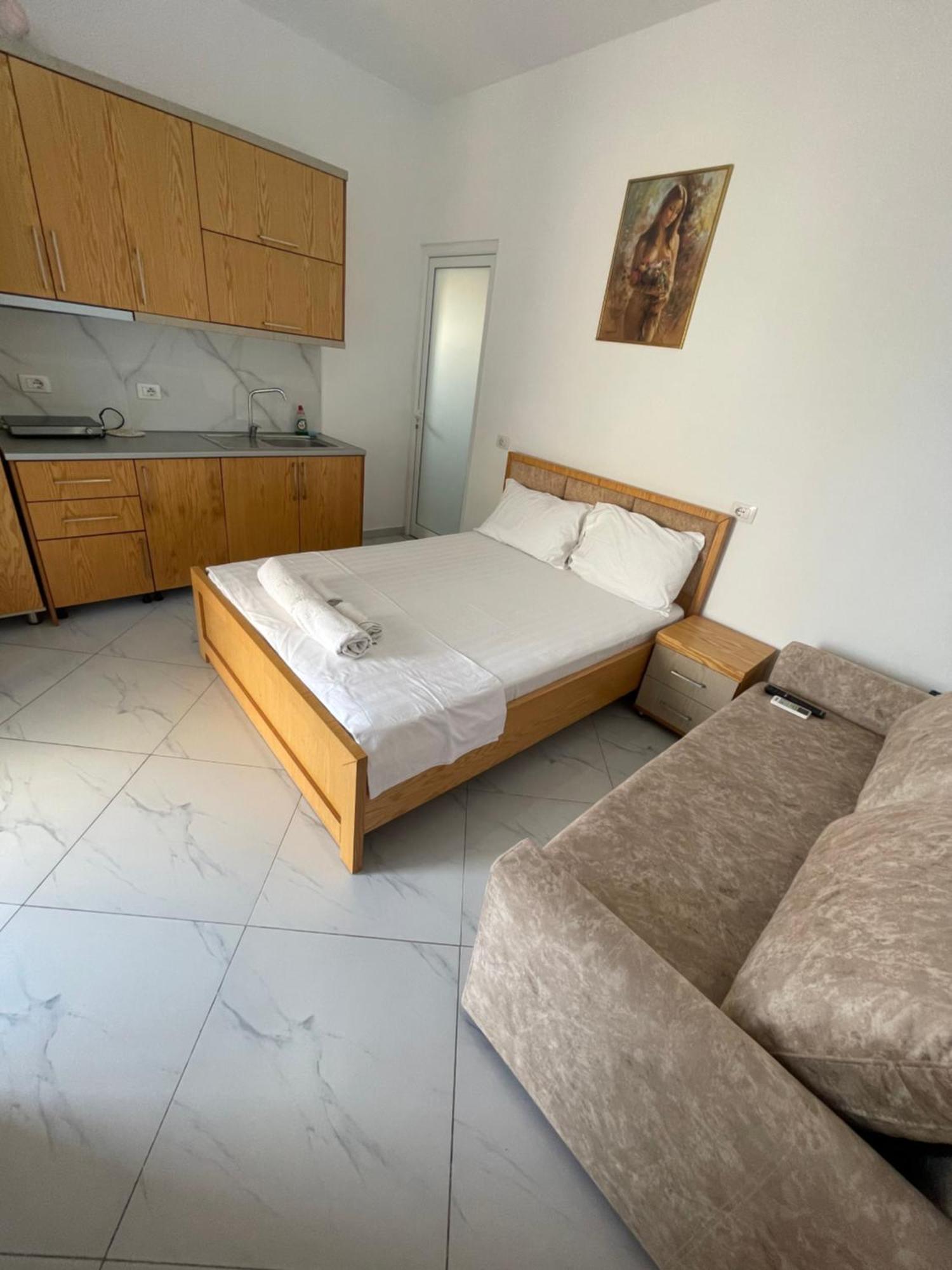 Olympia Guesthouse Ksamil Eksteriør billede